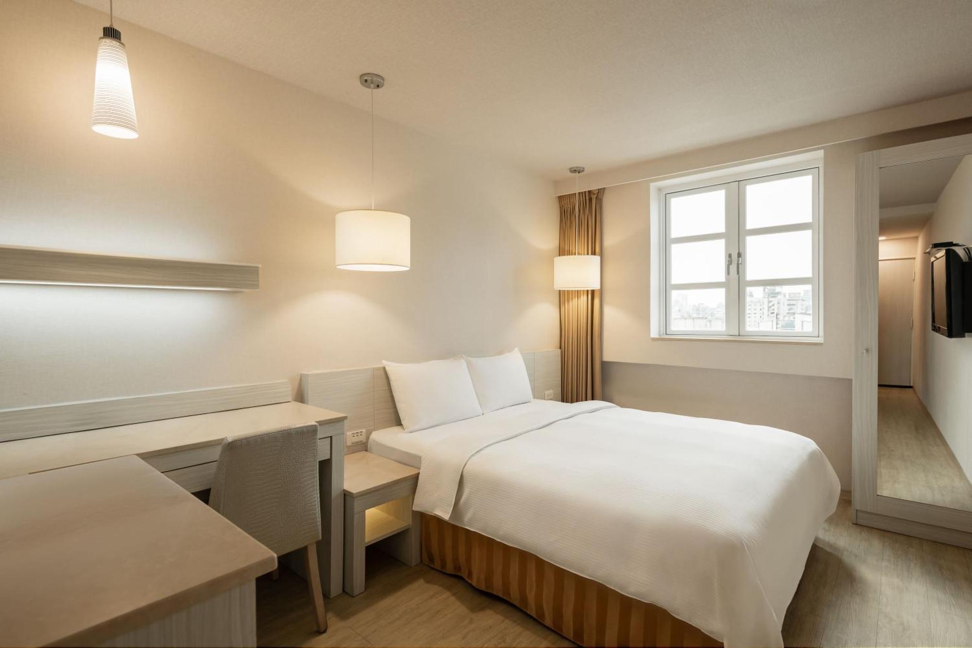 Kindness Hotel - Houyi Jiuru Kaohsiung Room photo