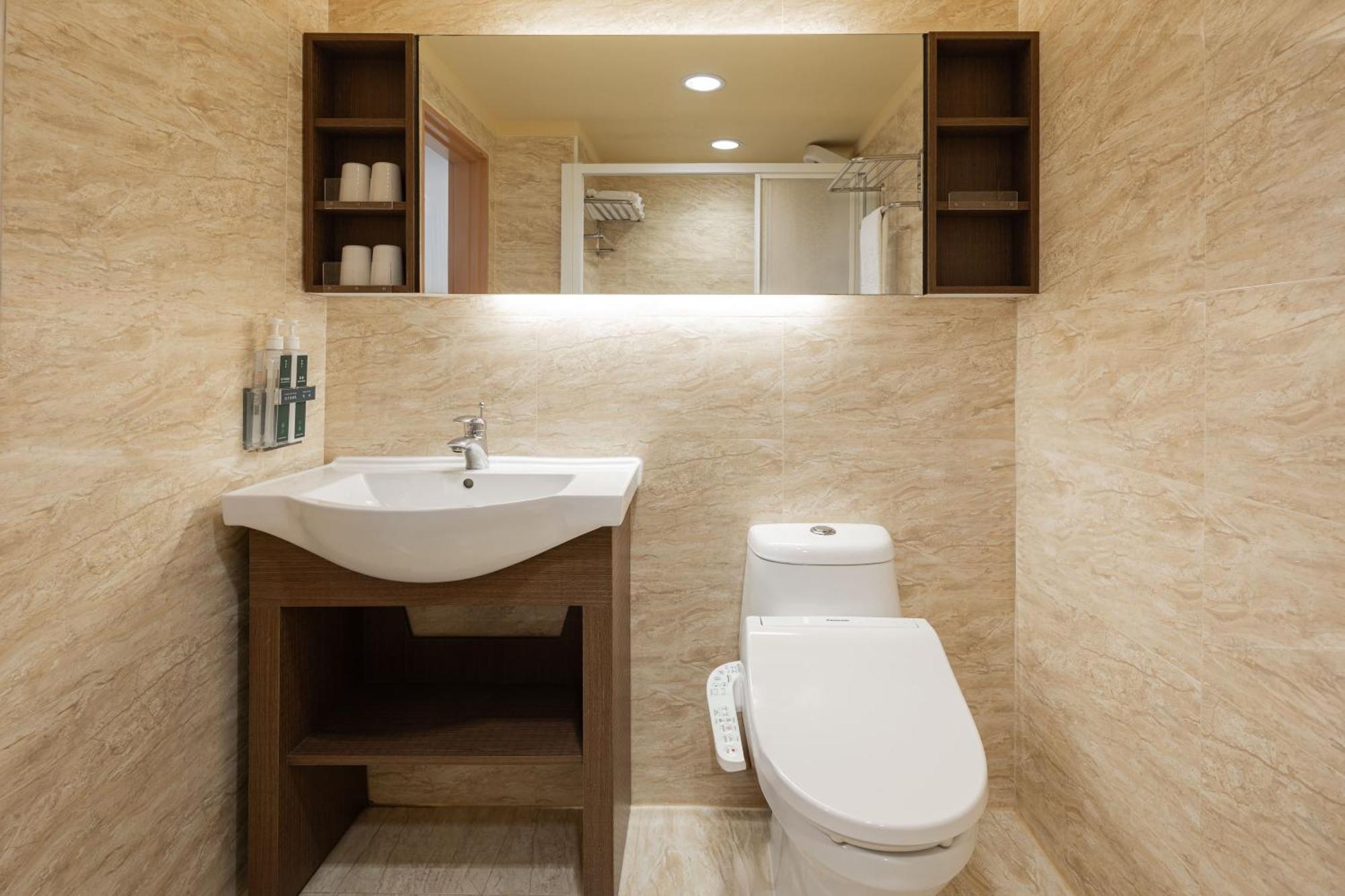 Kindness Hotel - Houyi Jiuru Kaohsiung Room photo