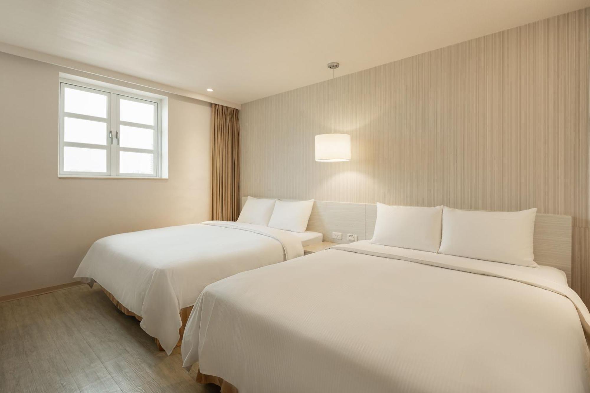 Kindness Hotel - Houyi Jiuru Kaohsiung Room photo
